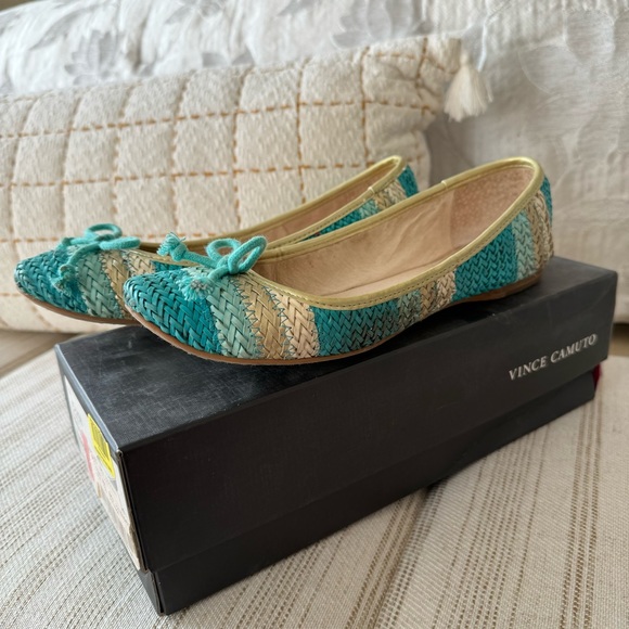 Vince Camuto Fine Woven Flats Blue Size 7 - Picture 2 of 4